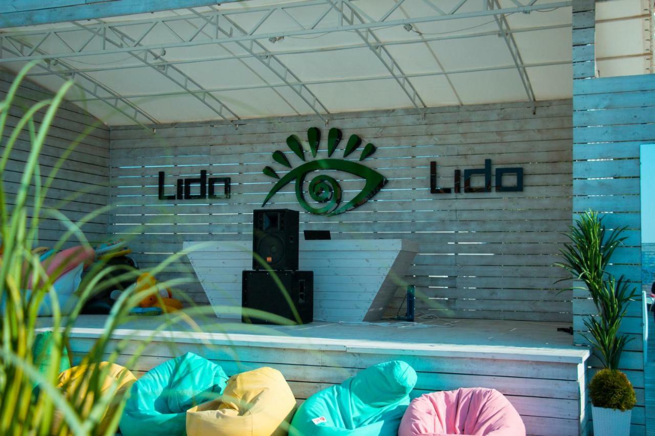 Hotel Lido Lazurne Bagian luar foto