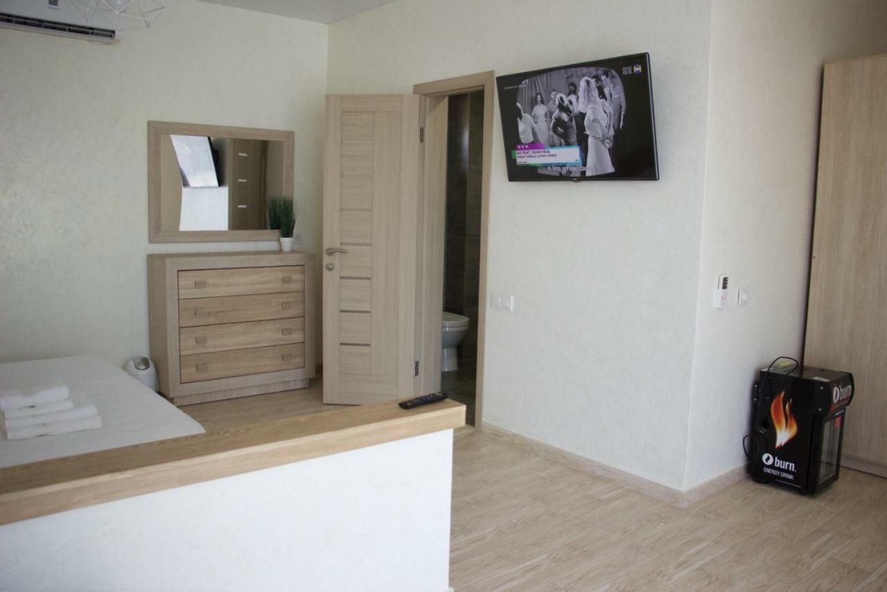 Hotel Lido Lazurne Bagian luar foto